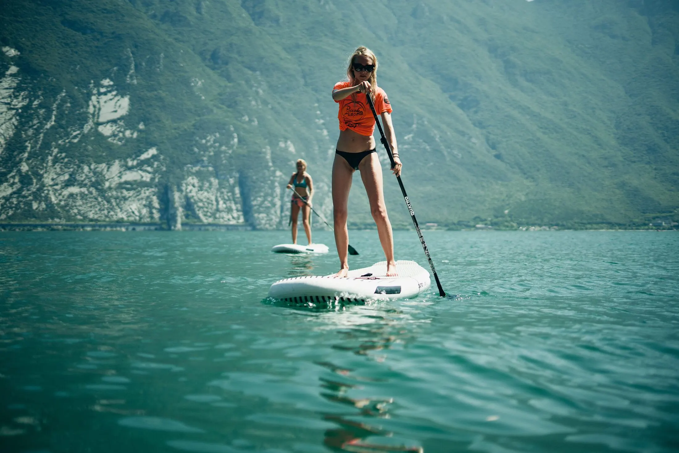 SUP school session with guests 2