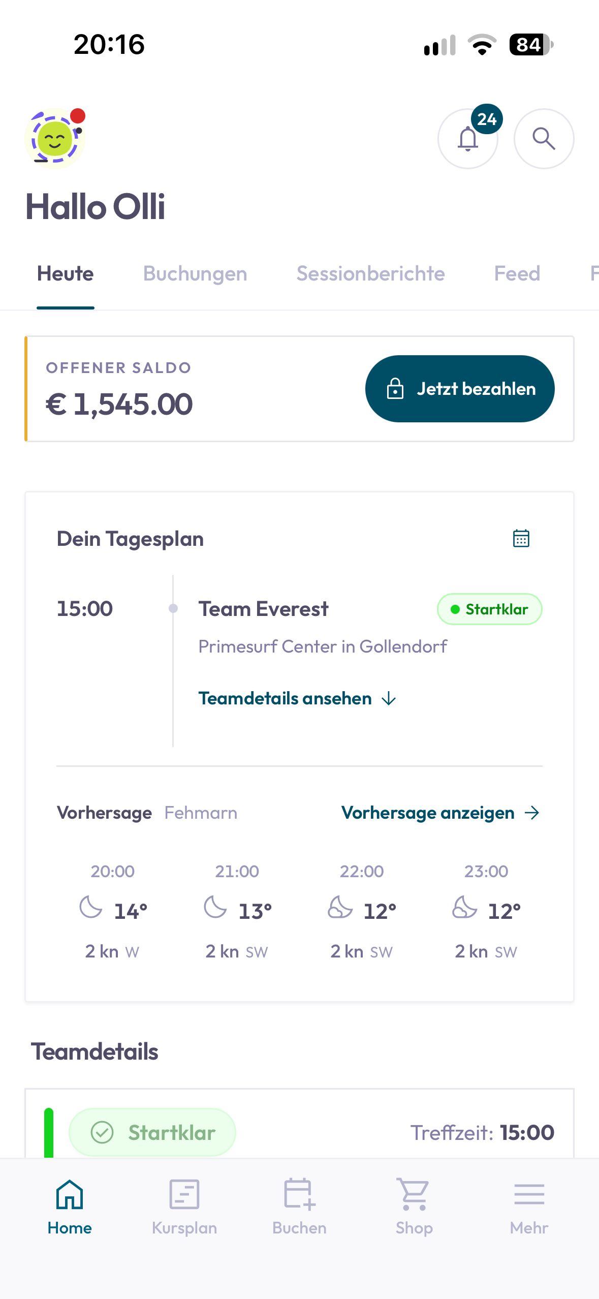 The customer’s day plan shows Team Everest at 15:00, the meeting point and the local weather and wind forecast.